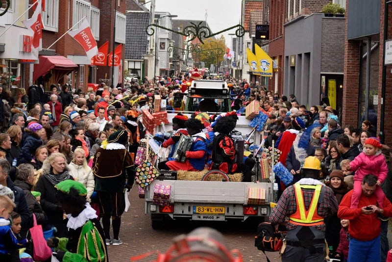 De feestelijkste sinterklaasintocht is in Krommenie